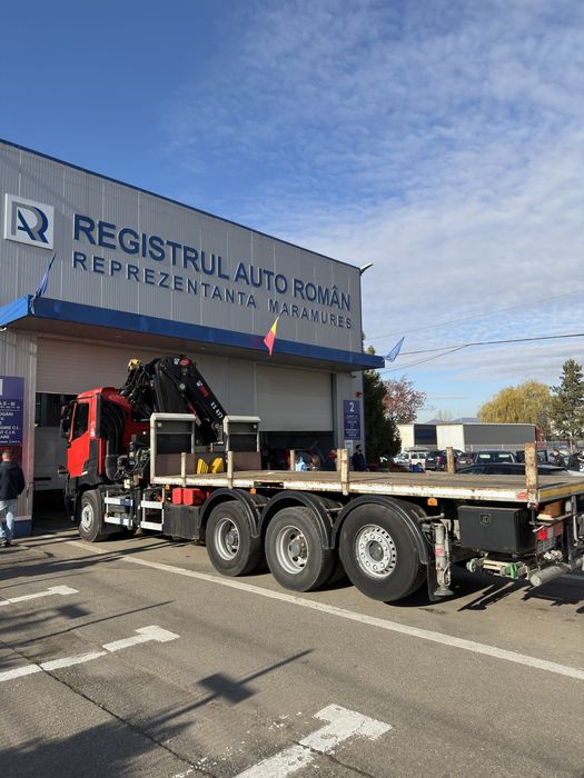 Camion Macara Renault C460 cai 8x4 an 2017 KM240 Hiab XS477 de 12 Tone