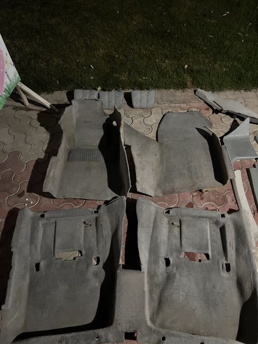 Продам запчасти на мерседес w210