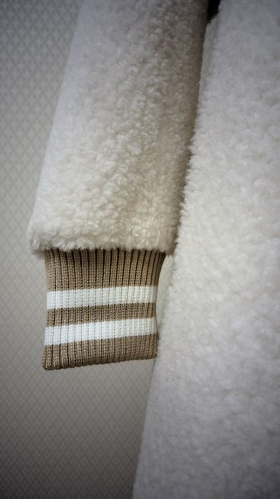 Продаю зимнее белое пальто