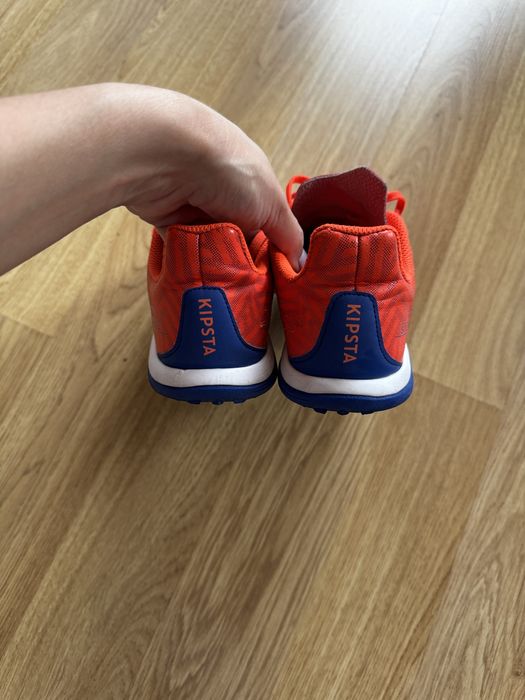 Детски футболни обувки