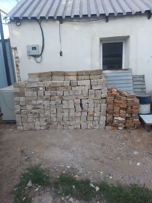 Продам белый кирпич