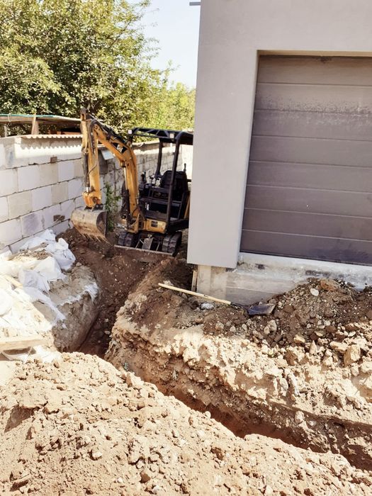 Sapaturi instalatii sanitare,fundatii,moloz, Bobcat, Foreza/Burghiu