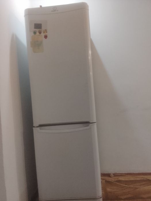 Продам холодильник б.у