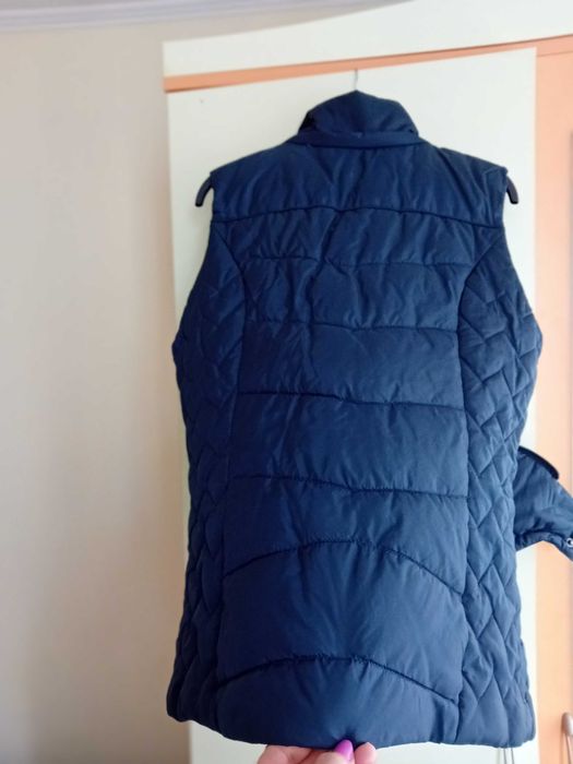 Почти нов  марков,елек,42 номер или Л