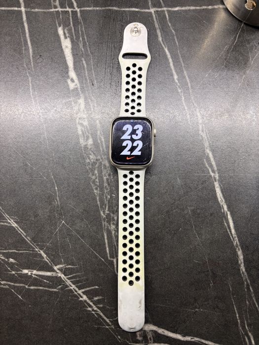 Продаю часы эпл вотч 7