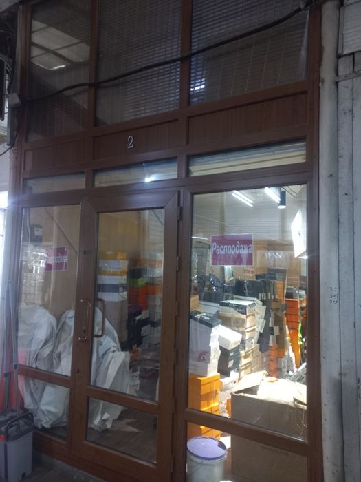 Пластиковая дверь стеклопакет