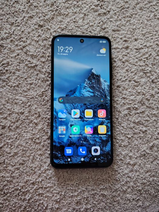 продаётся телефон