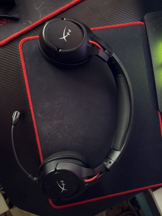 Продам наушники HyperX Flight