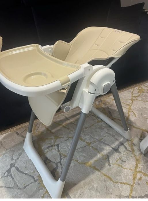 Детский стульчак  для кормления
