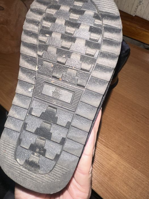 Продам детские угги