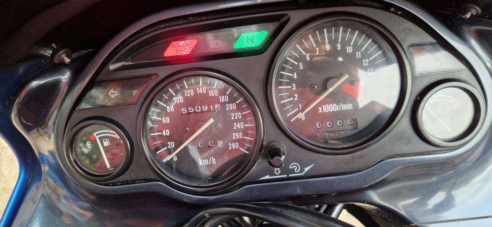 Kawasaki zzr 600