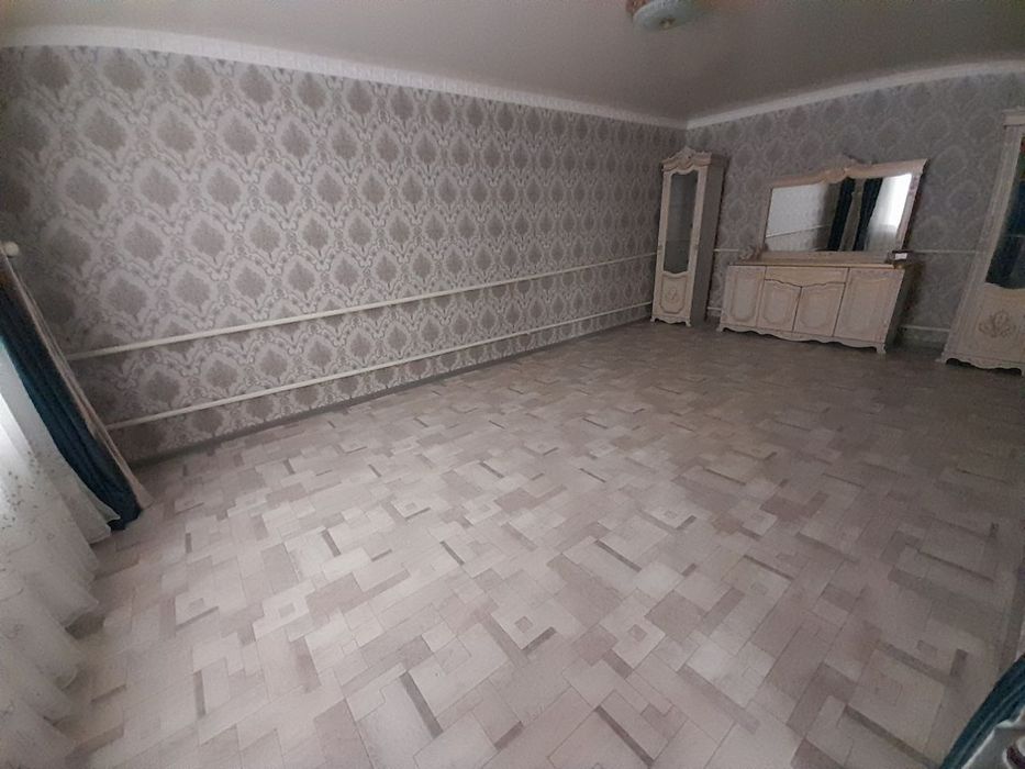 Xovli uy sotiladi