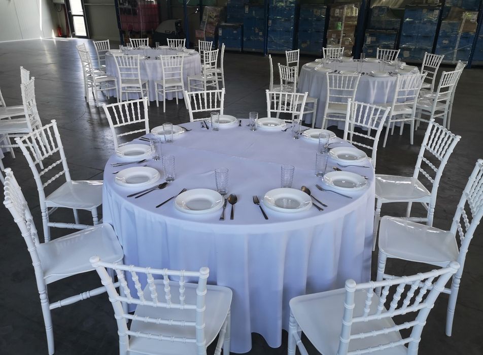 Cort, mese, scaune, decorațiuni de închiriat în Oradea și Bihor