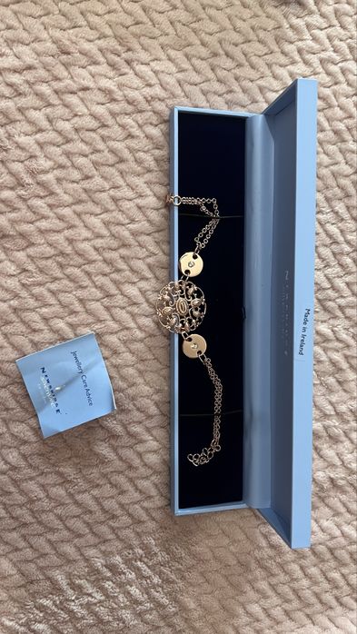 Bratara suflata aur roz