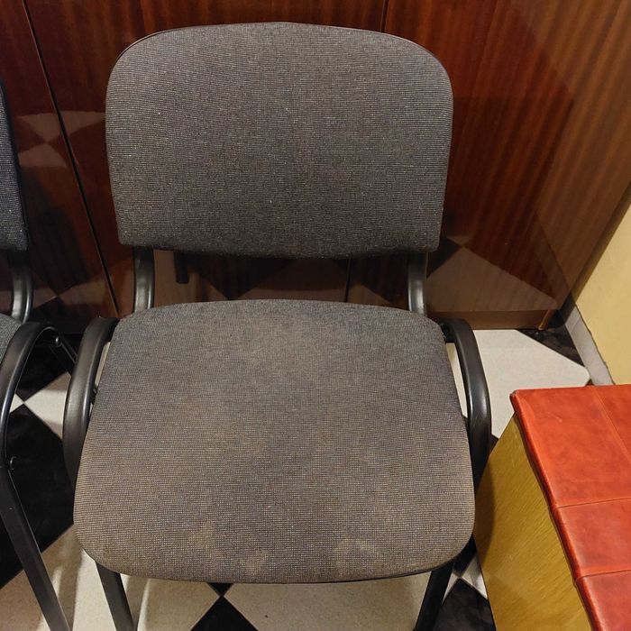 офис стол за посетители