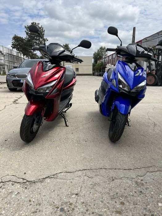 Inchiriez scutere benzina 50cc delivery