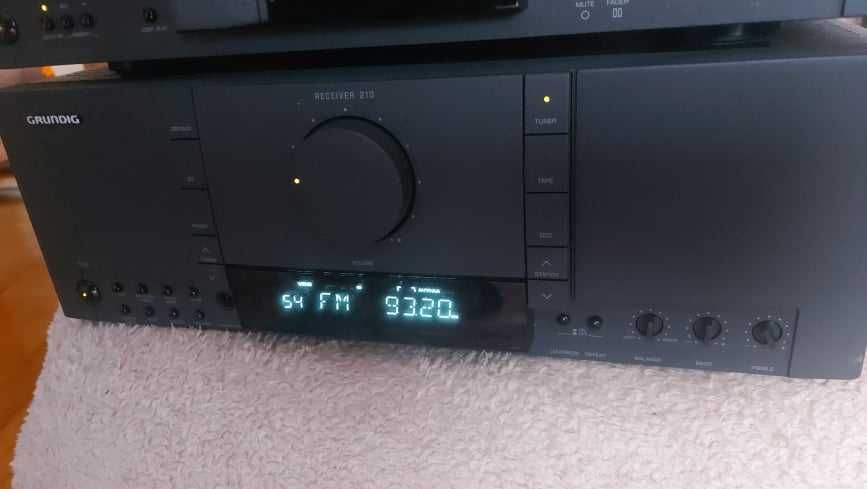Grundig 210 - linie audio