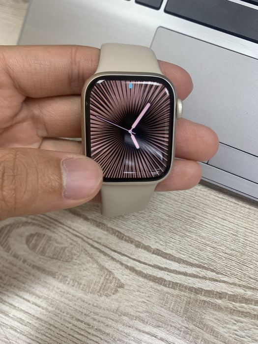 Apple Watch 9/41 mm Starlight
