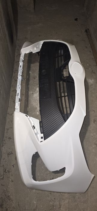 Предна броня за тойота ярис