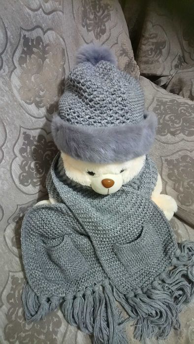 Шапка с норкой ,шарф.