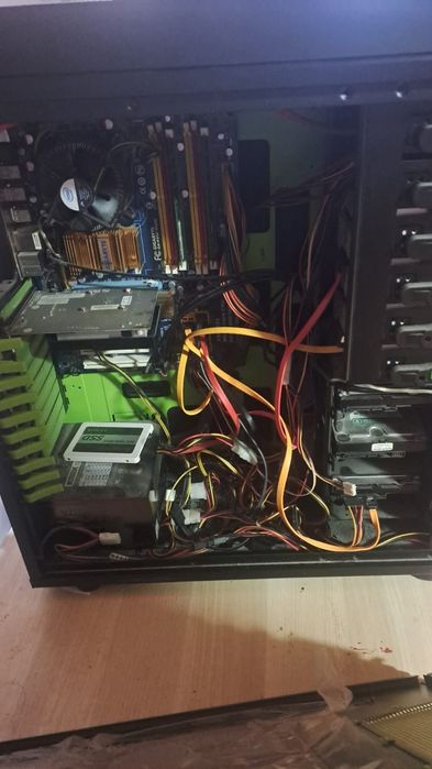 Продам компьютер куадро кор