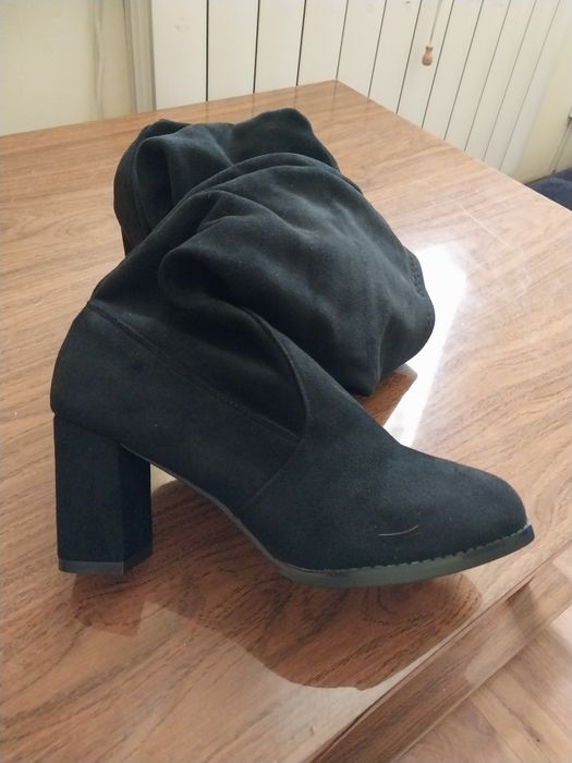 Продаются Весении сапожки