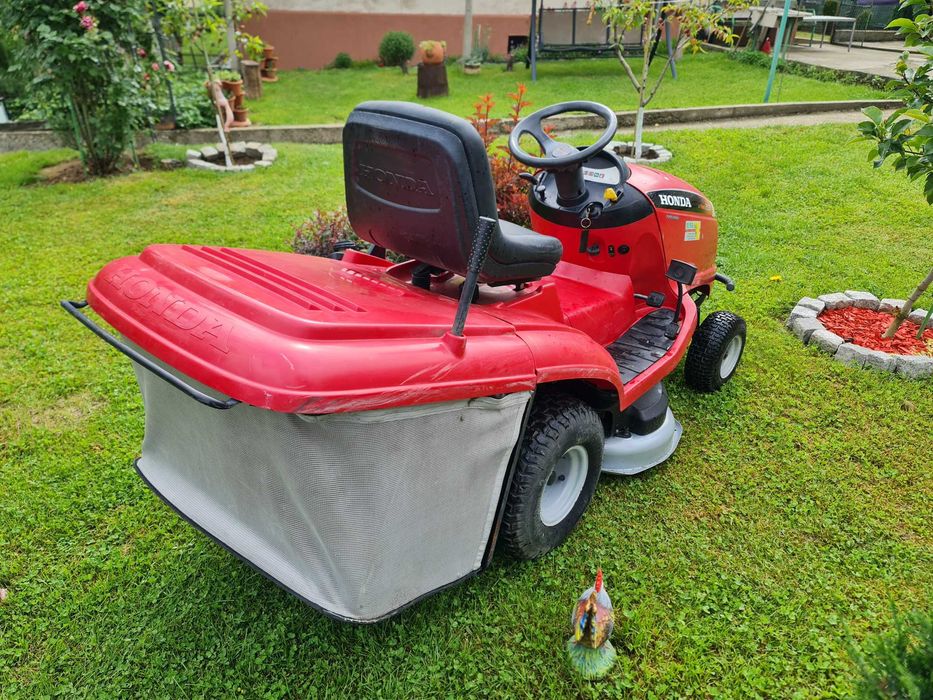 тракторна косачка HONDA 2315 V-TWIN