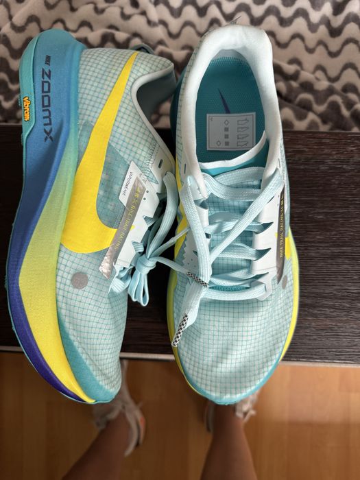 Adidasi nike zoomx nr42