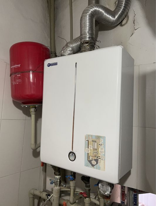 Продам котел daewoo 300 кв