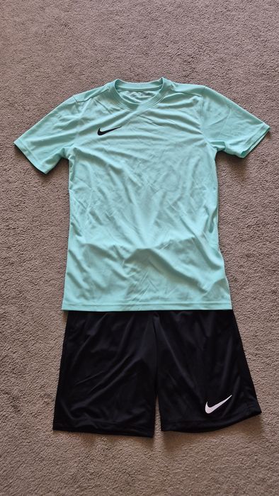 Футболен екип Nike