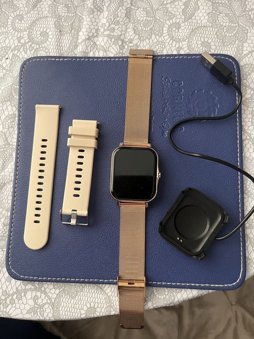 Smartwatch nou la cutie