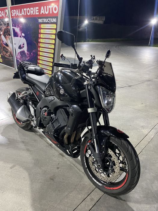 Vand yamaha fz1 naked
