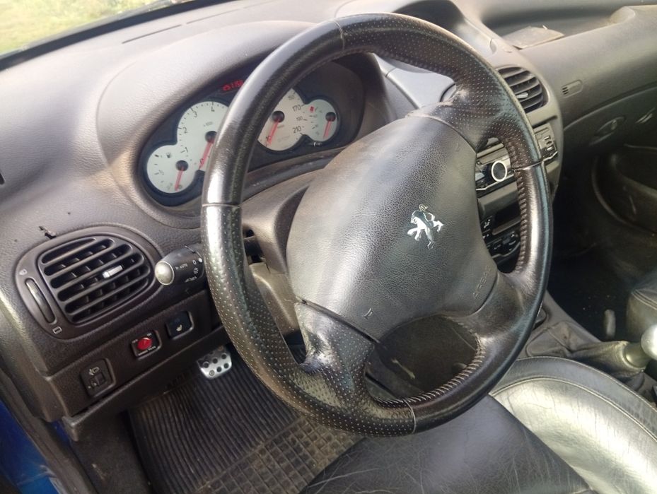 Vând Peugeot 206 CC acte valabile trage foarte bine