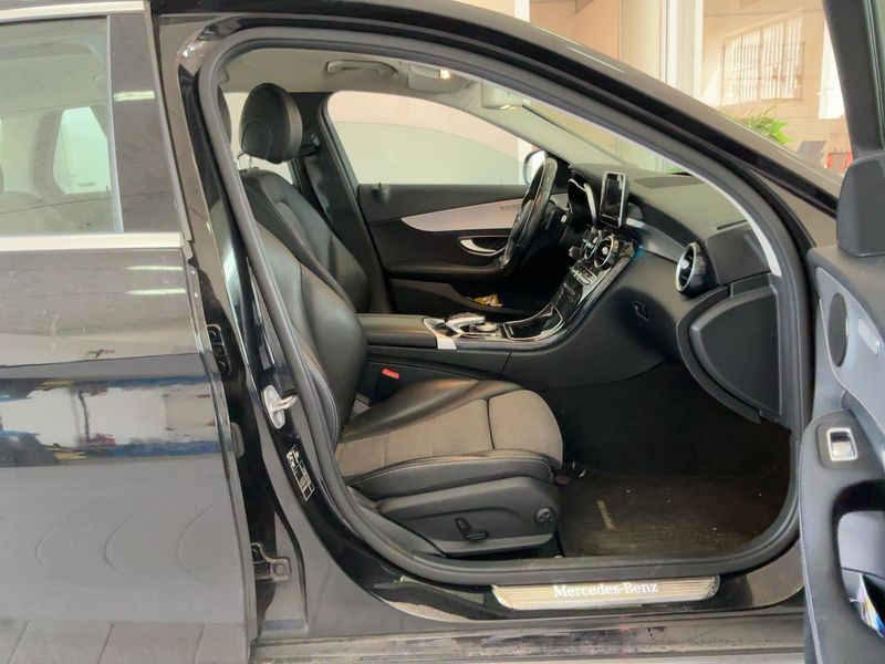 Mercedes-Benz C-Klasse C 220 d T BlueTEC Avantgarde 2016