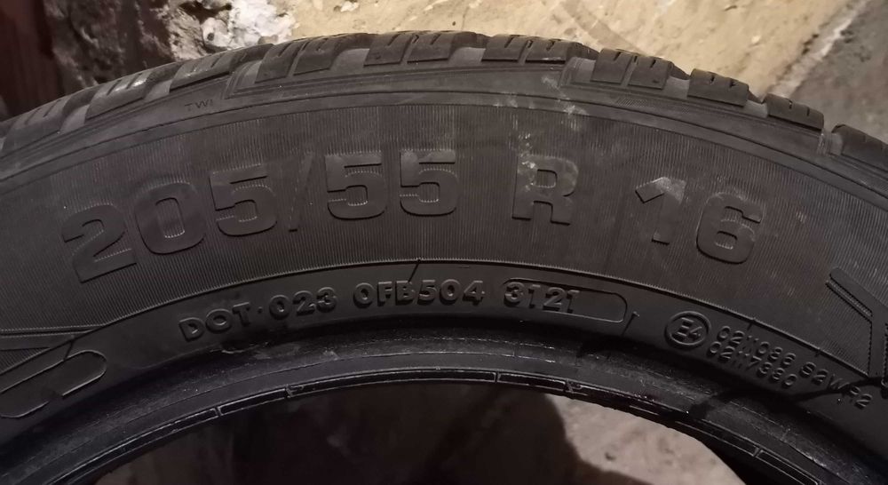 Продавам 1 брой зимна гума 205.55.16 дот 2021 Vresstain