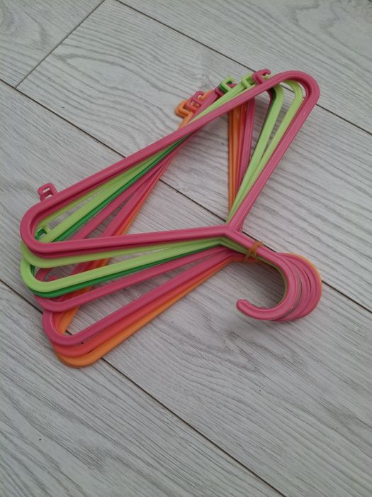 Детски закачалки