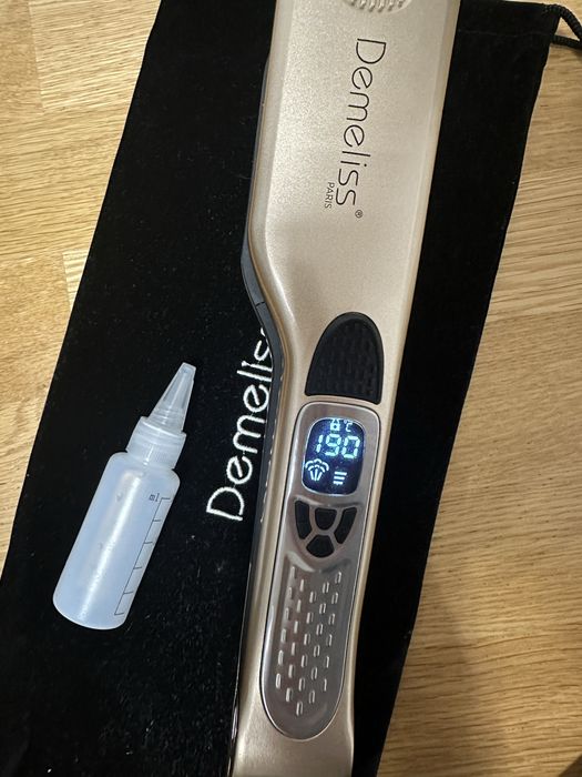 Placa pentru indreptarea parului Demeliss Titanium 3918,