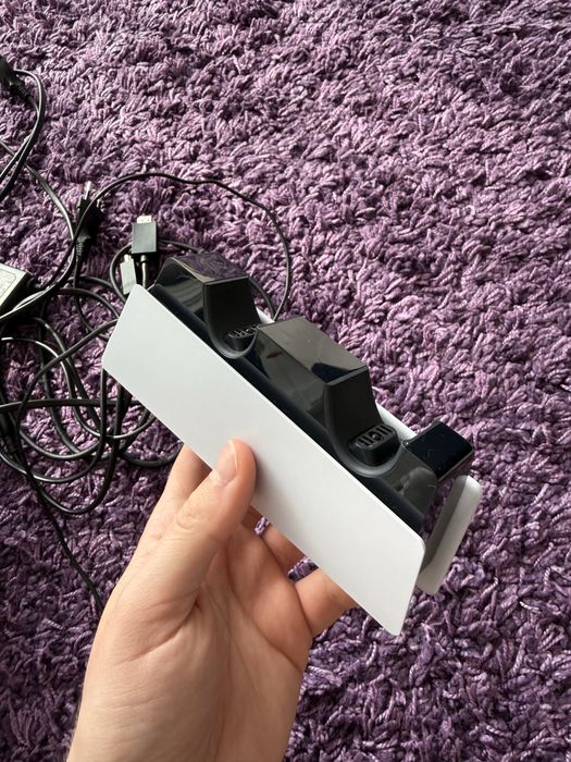 Playstation 5 (PS5) Disk 1TB (2023) + 6 jocuri si statie de incarcare