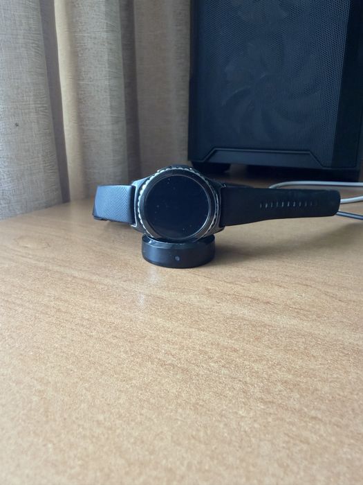 продам часы samsung gear s2 classic