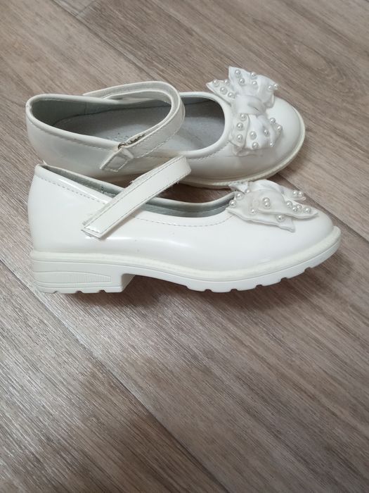 Туфли для девочки размер 30