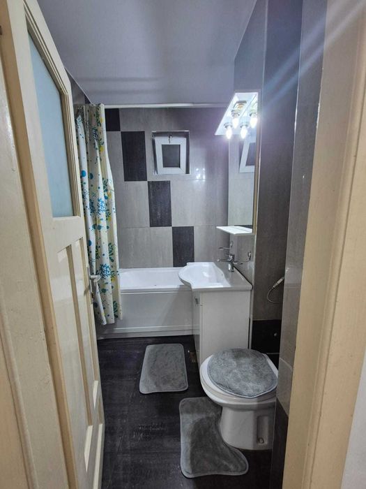 Apartament 3 camere + 2 bai, pe Cal Bucuresti, Universitate,  550 euro