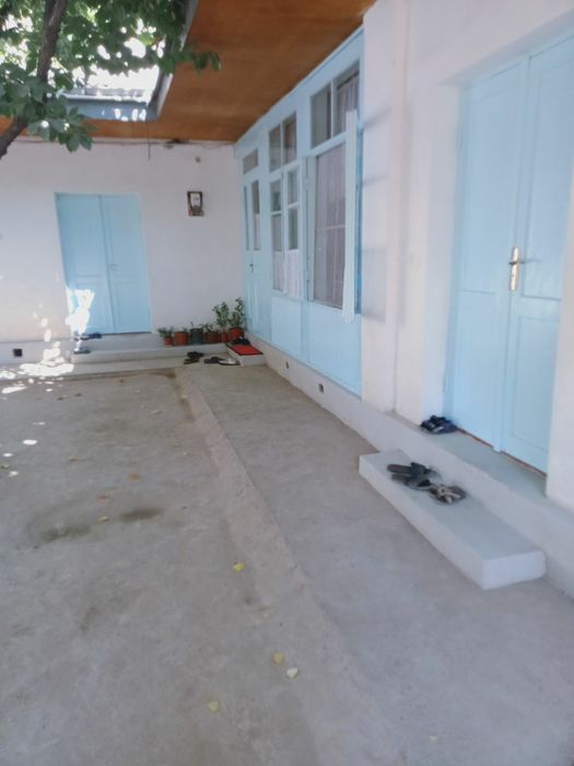 Uy sotiladi yunusobod da