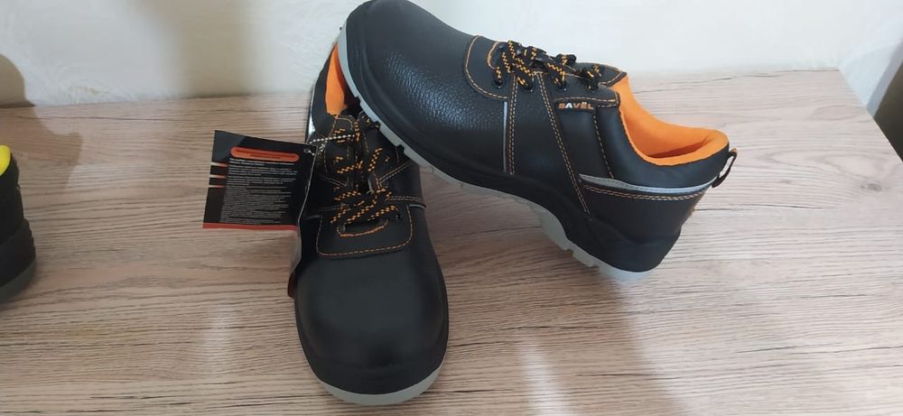 Продам спецобувь