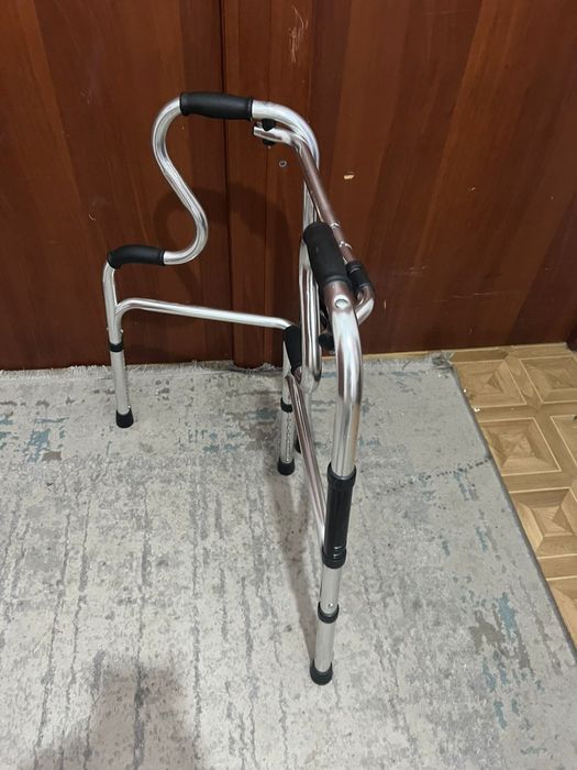 Ходунок для взрослых