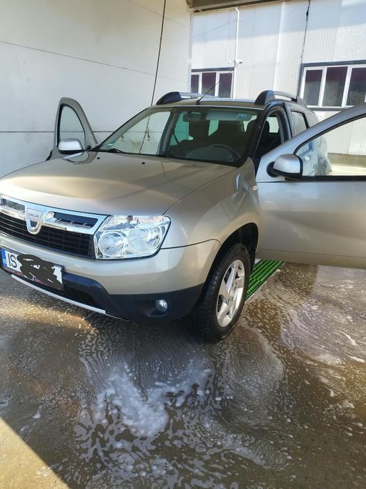 Duster 5700 Euro neg