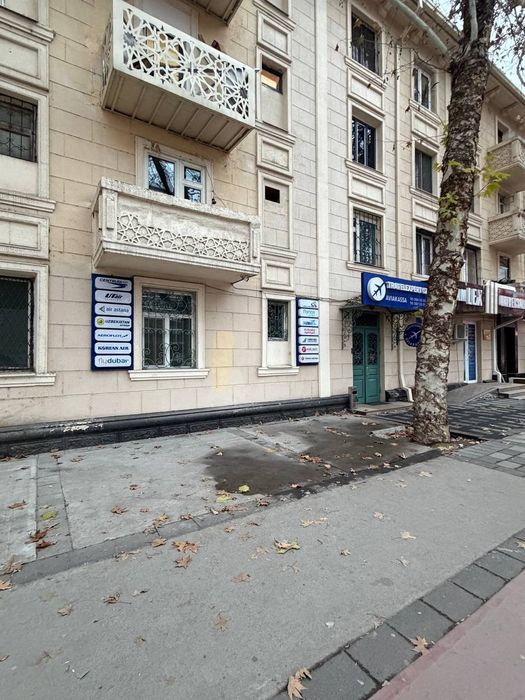 Улица Бабур Ор-р: Piramit Tower Евро нежилое помещение 1-линия 85кв.м