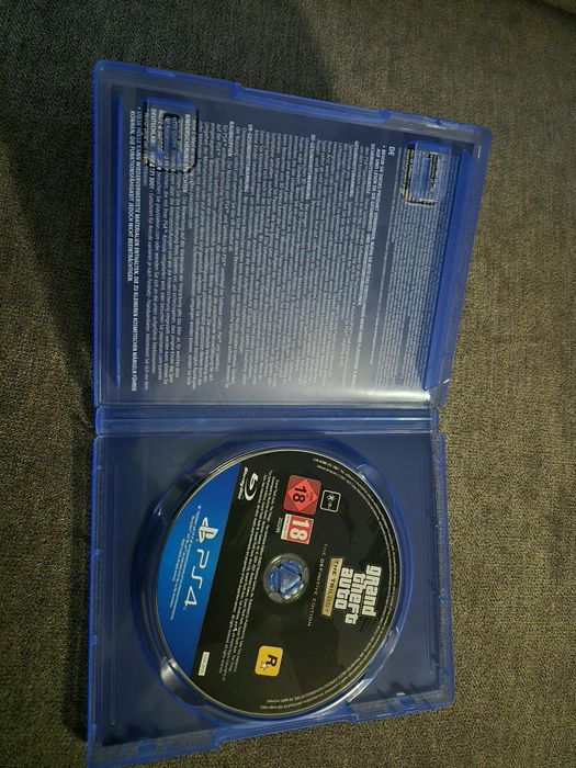 Vând Grand Theft Auto: The Trilogy – The Definitive Edition  PS4