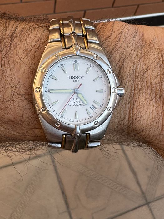 Продается часы Tissot