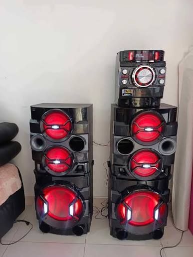 LG Xboom 9540 muzikalniy sentir