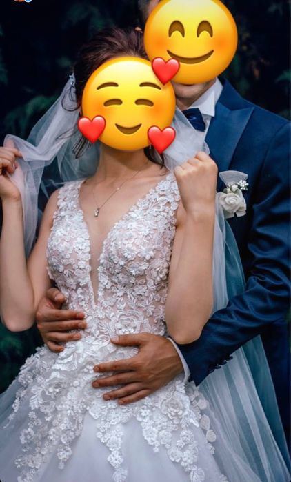 Сватбена рокля (+ ПОДАРЯВАМ кринолин с три обръча)